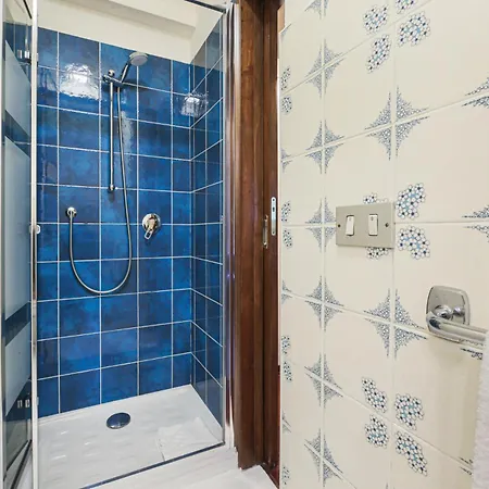 Florence- Kaleidos Apartman *